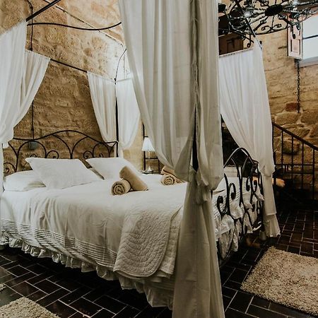 Durmiendo Como Reyes En La Rioja Cihuri Exterior foto